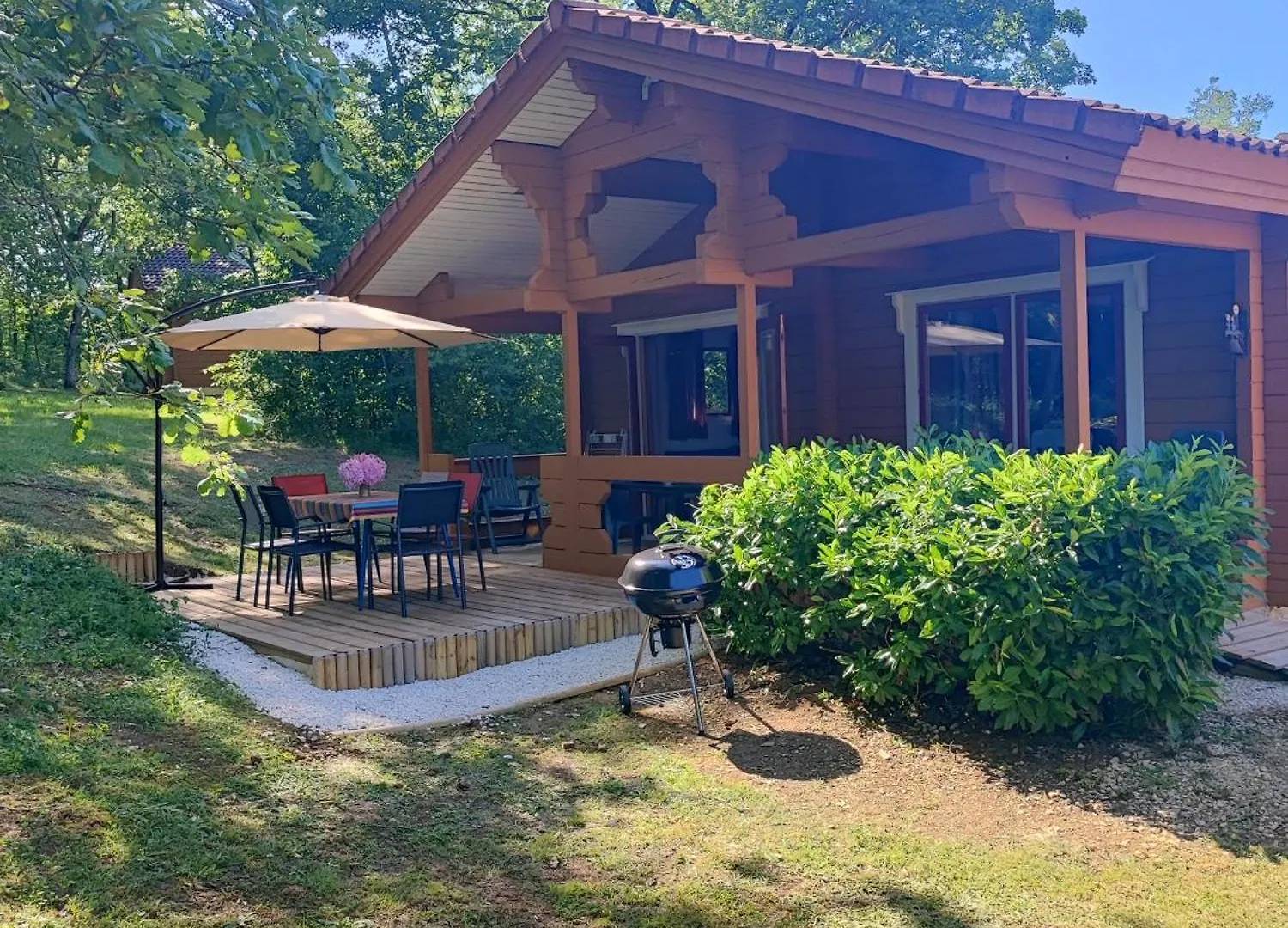 Charmant Chalet Le Dameli, Village Du Soleil, Chalet 61 Mauroux  Frankreich